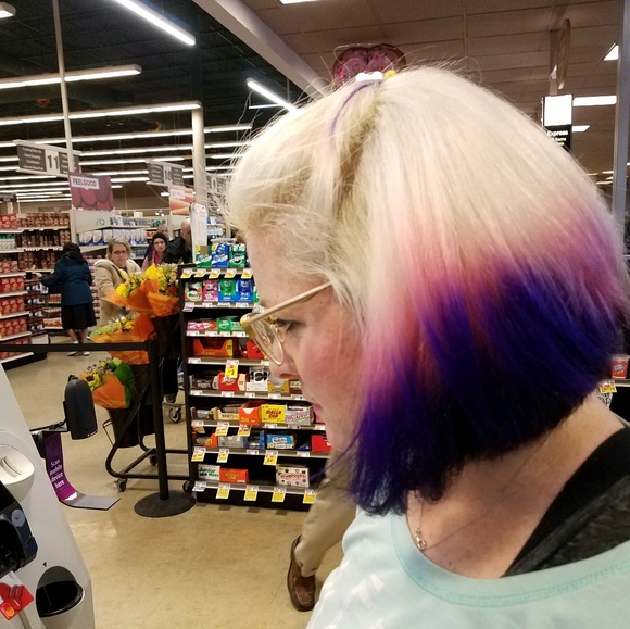 Meet your Posher, Alice - Picture 1 of 1